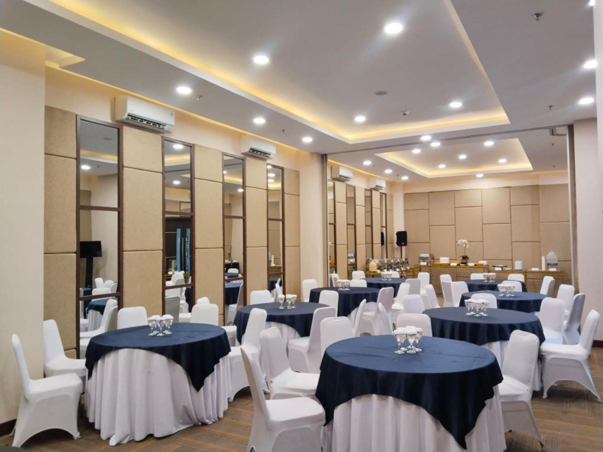 Cordova Suites Семаранг Экстерьер фото
